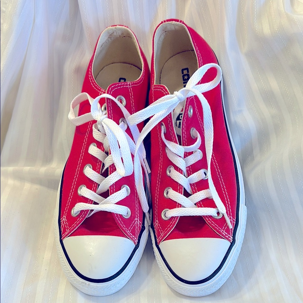 New Raspberry Pink Converse